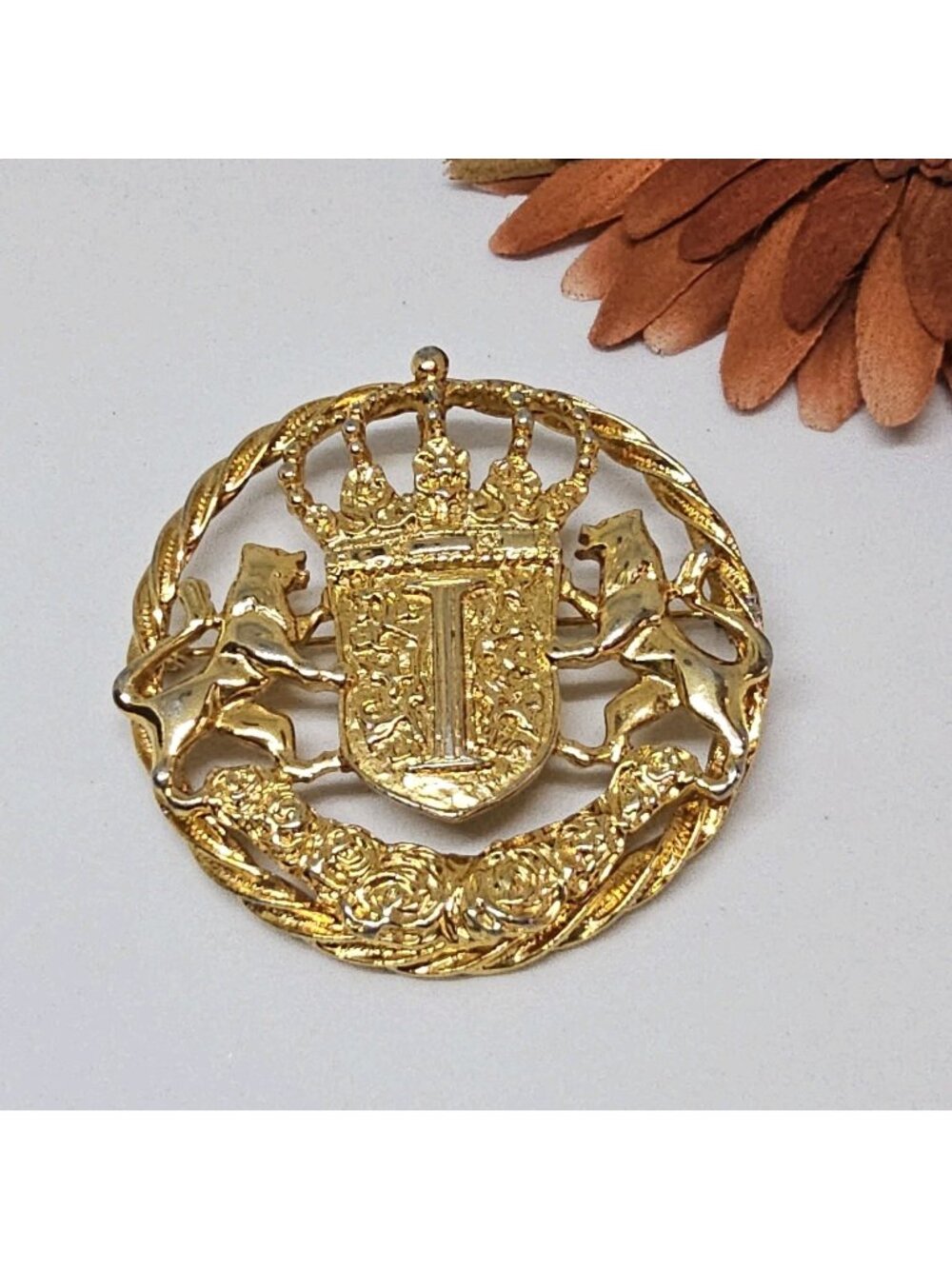 Vintage Gold Tone Ivana Trump Lion Shield Coat of Arms Brooch or Pendant